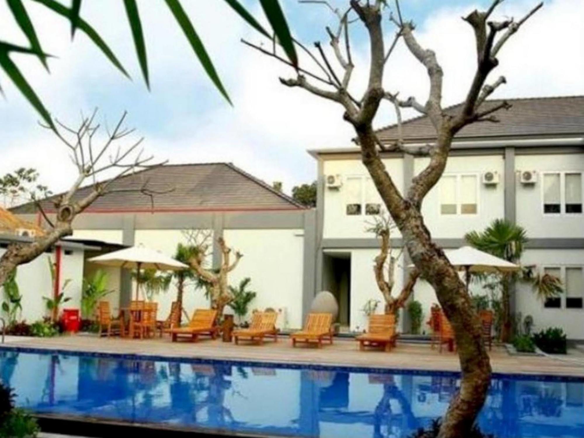 Grand Royal Bil Hotel Praya Exterior photo